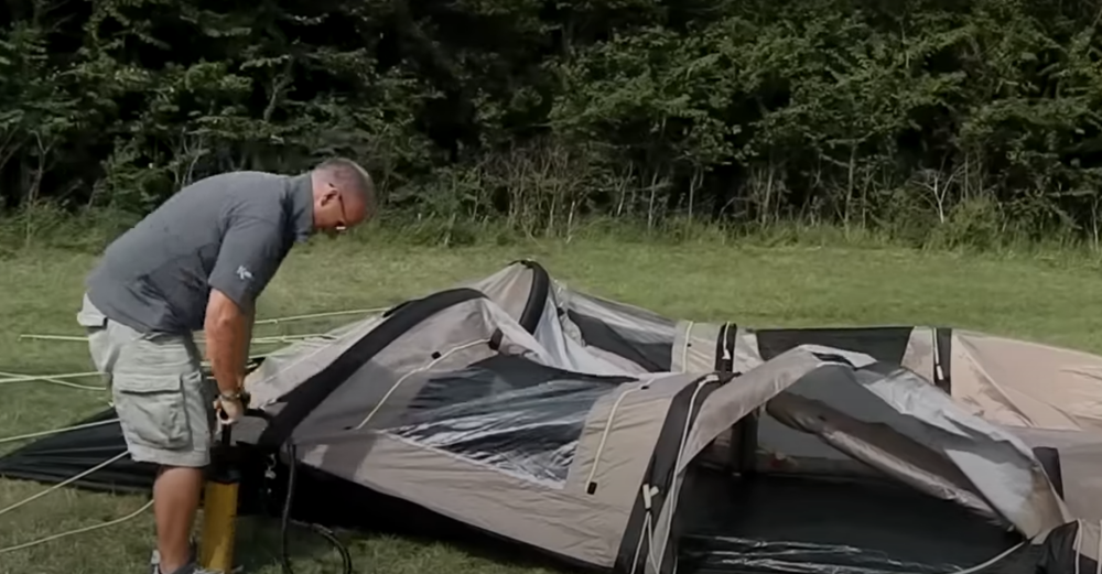 ¿Cómo montar y arreglar una carpa inflable?